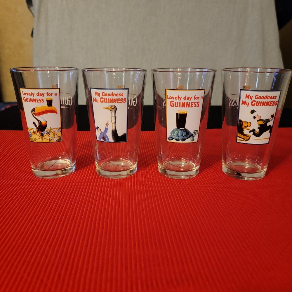 Guinness Vintage John Gilroy Art Pint Glass Set - Circa 1990